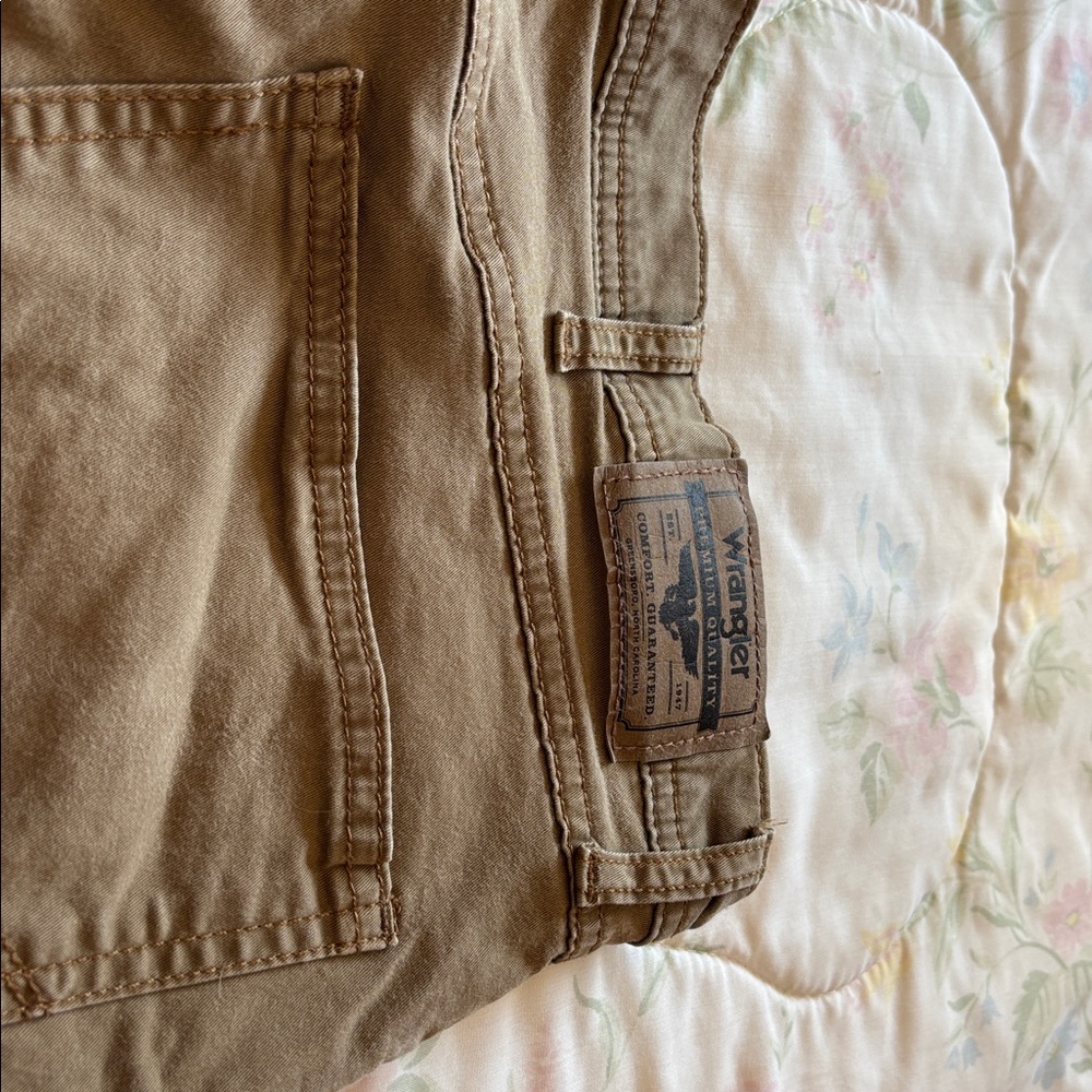 Wrangler Khaki Utility Shorts